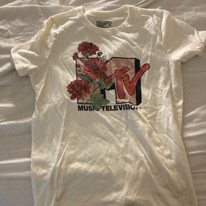 MTV shirt